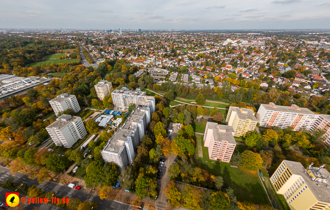 13.10.2022 - Fassadensnaierung am Karl-Marx-Ring 11-21